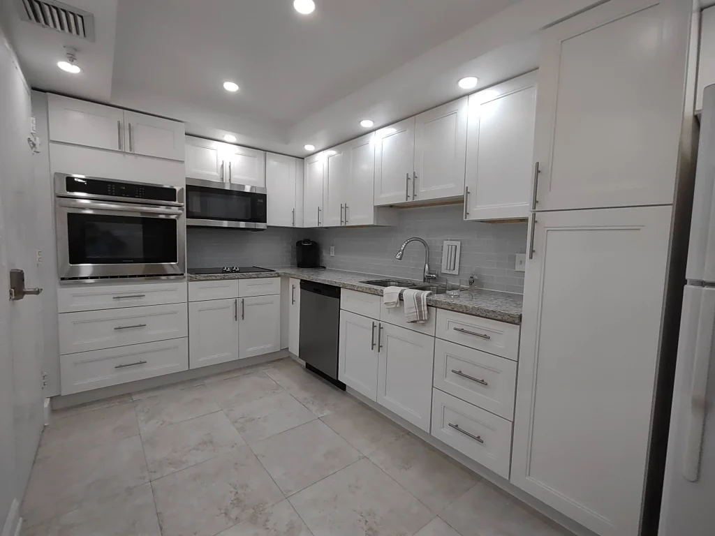 Unit 16D - Photo 2